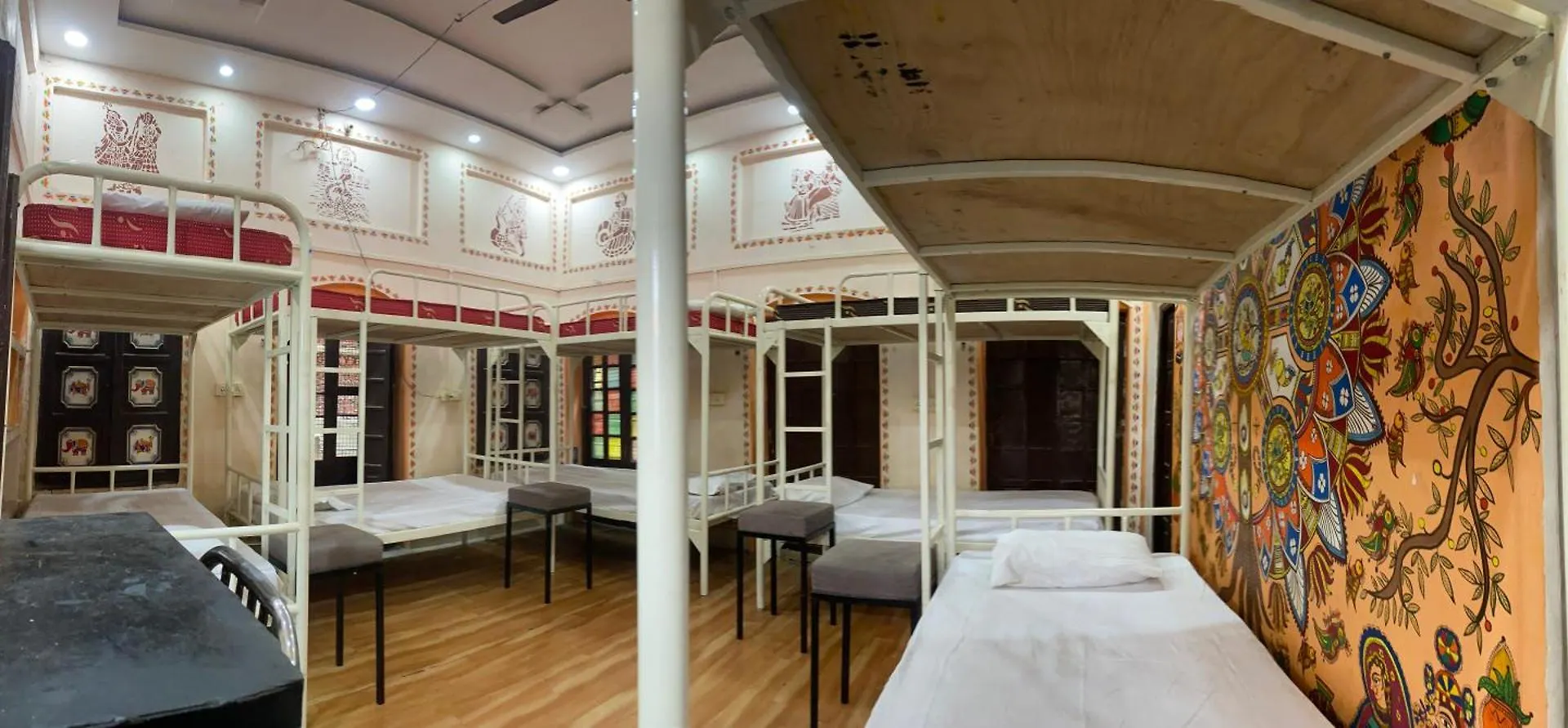 Rudra Home Stay Varanasi Hostel